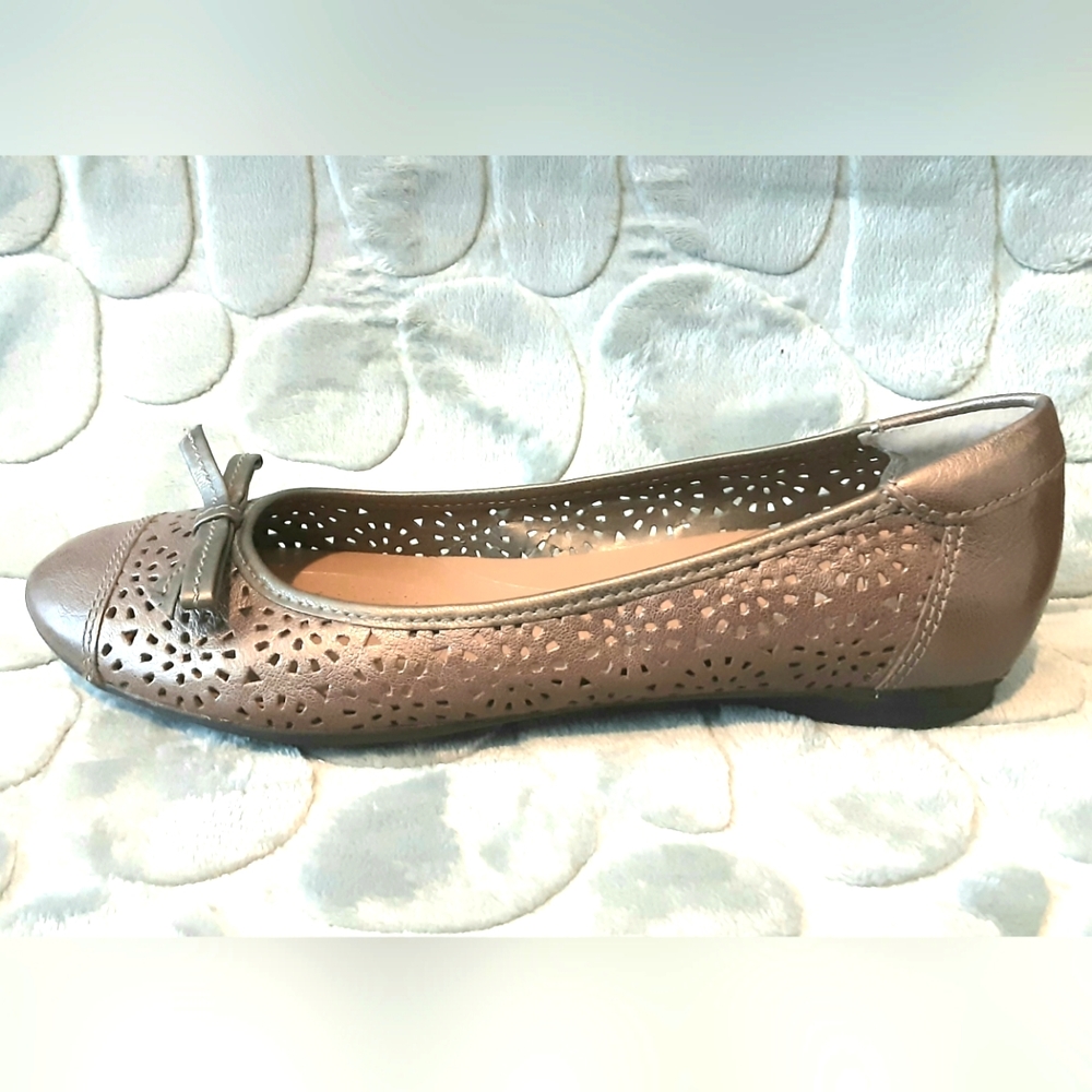 Clarks Bendables Flats Metallic bronze laser cutouts